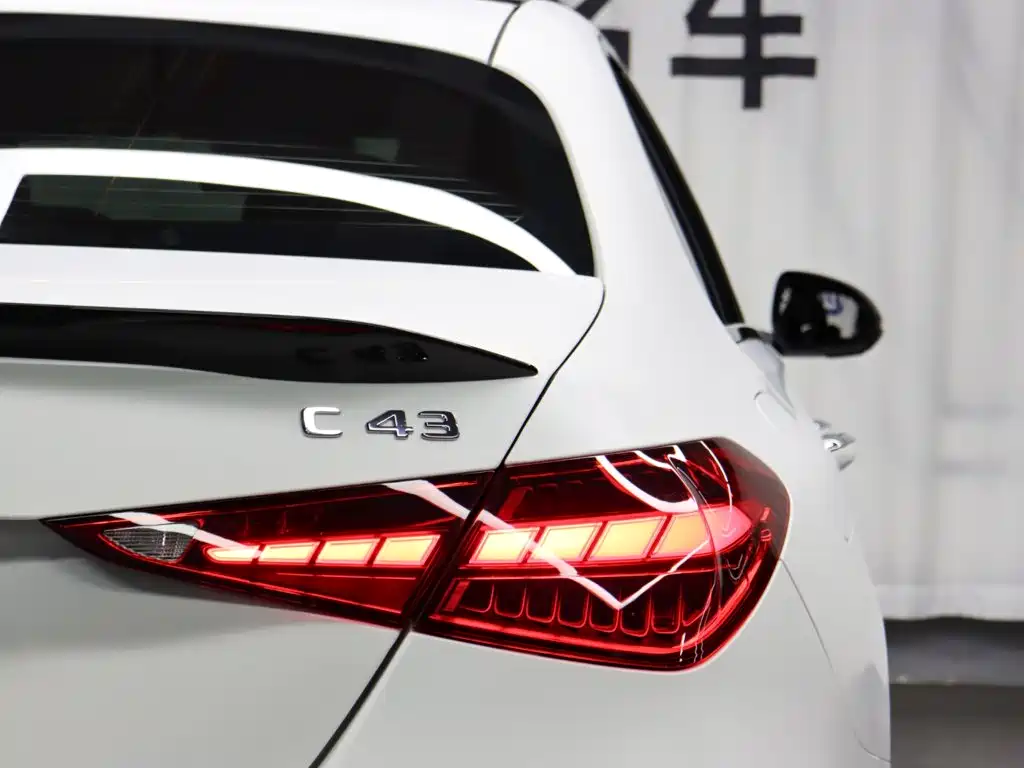 Mercedes-Benz C-Class AMG — фото 25
