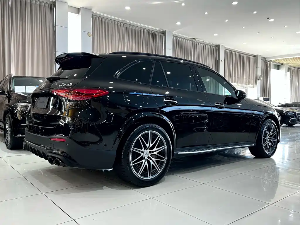 Mercedes-Benz GLC AMG — фото 4