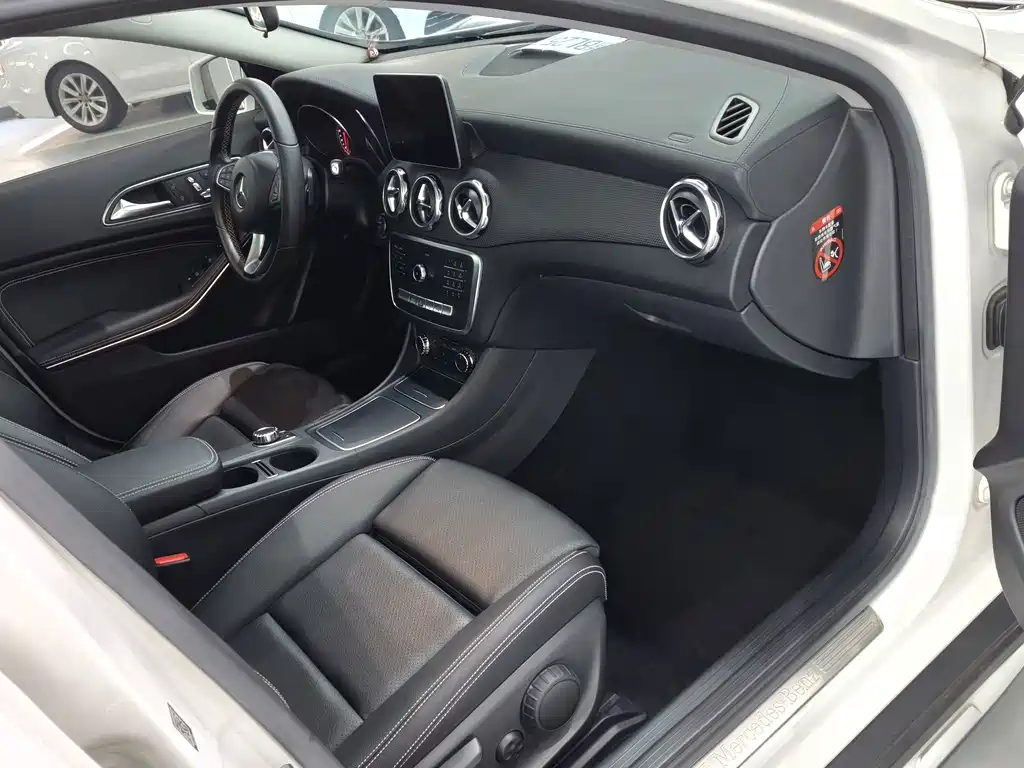 Mercedes-Benz GLA — фото 4