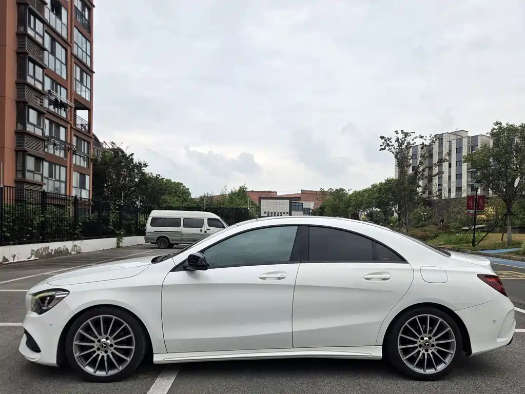 Mercedes-Benz CLA (Import) — фото 11