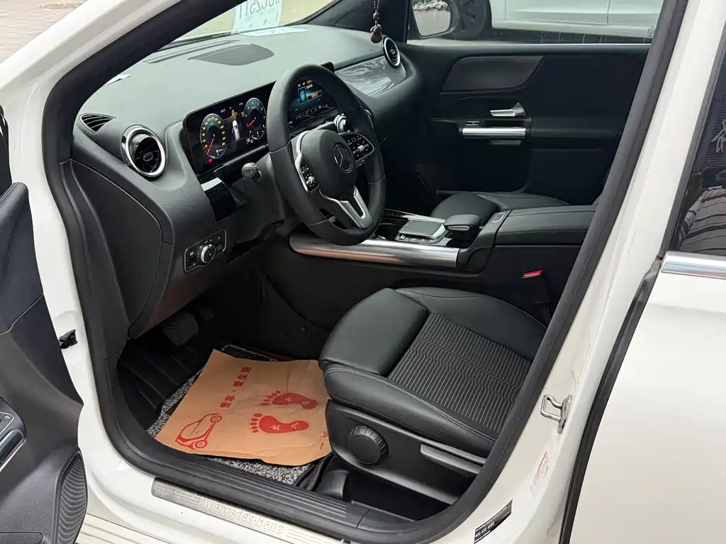 Mercedes-Benz B-Class — фото 14