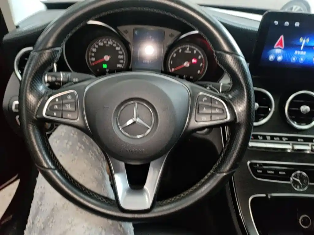 Mercedes-Benz C-Class — фото 11