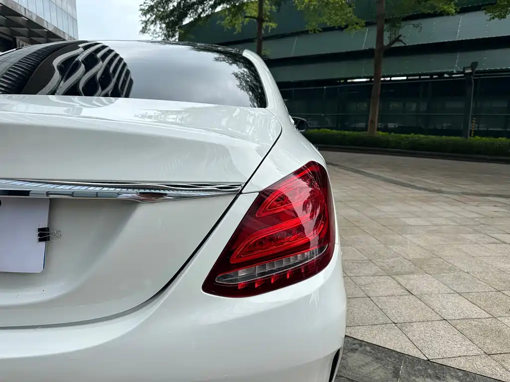 Mercedes-Benz C-Class — фото 18