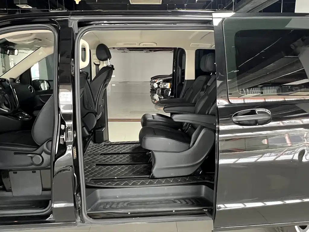 Mercedes-Benz Vito — фото 21