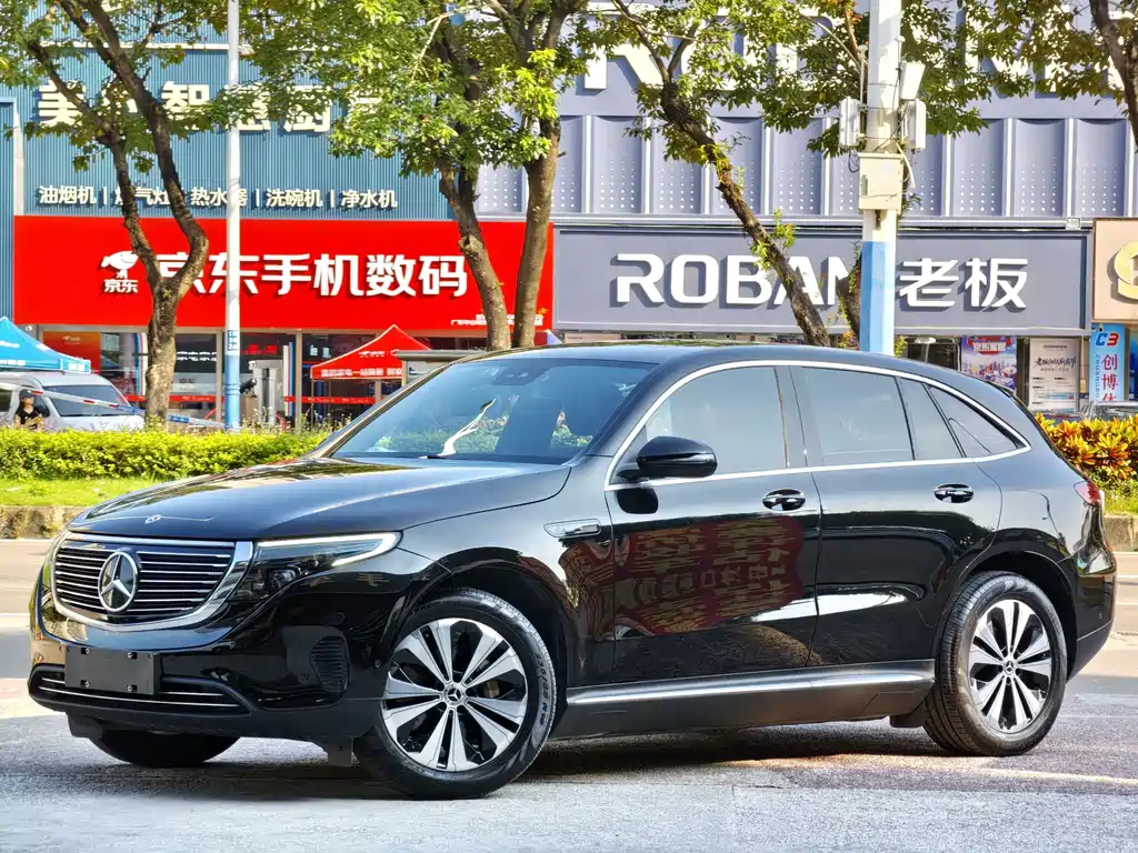 Mercedes-Benz EQC — фото 9