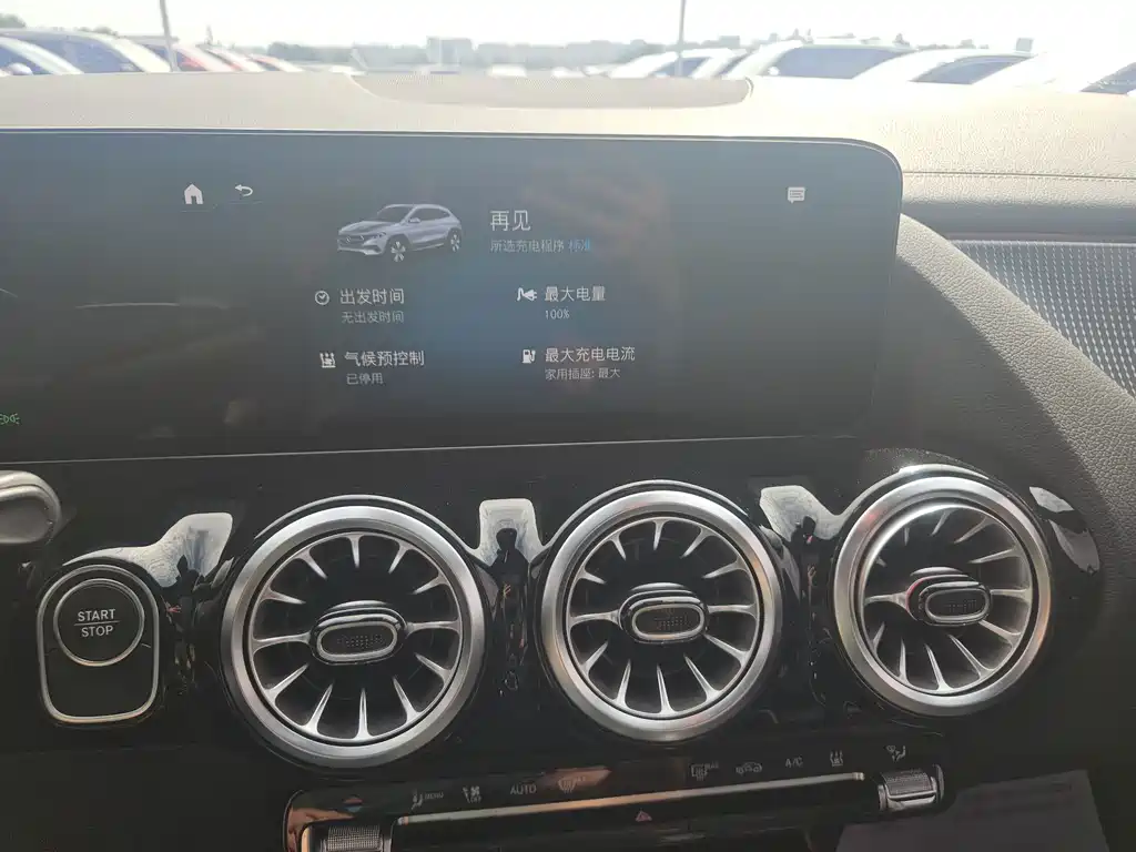 Mercedes-Benz EQA — фото 13