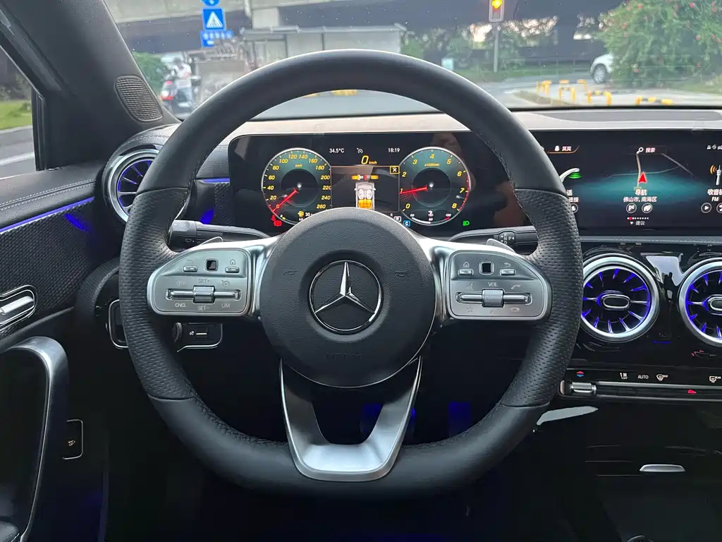 Mercedes-Benz A-Class — фото 14