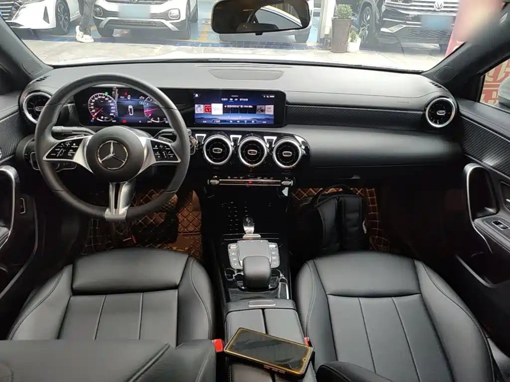 Mercedes-Benz A-Class — фото 10