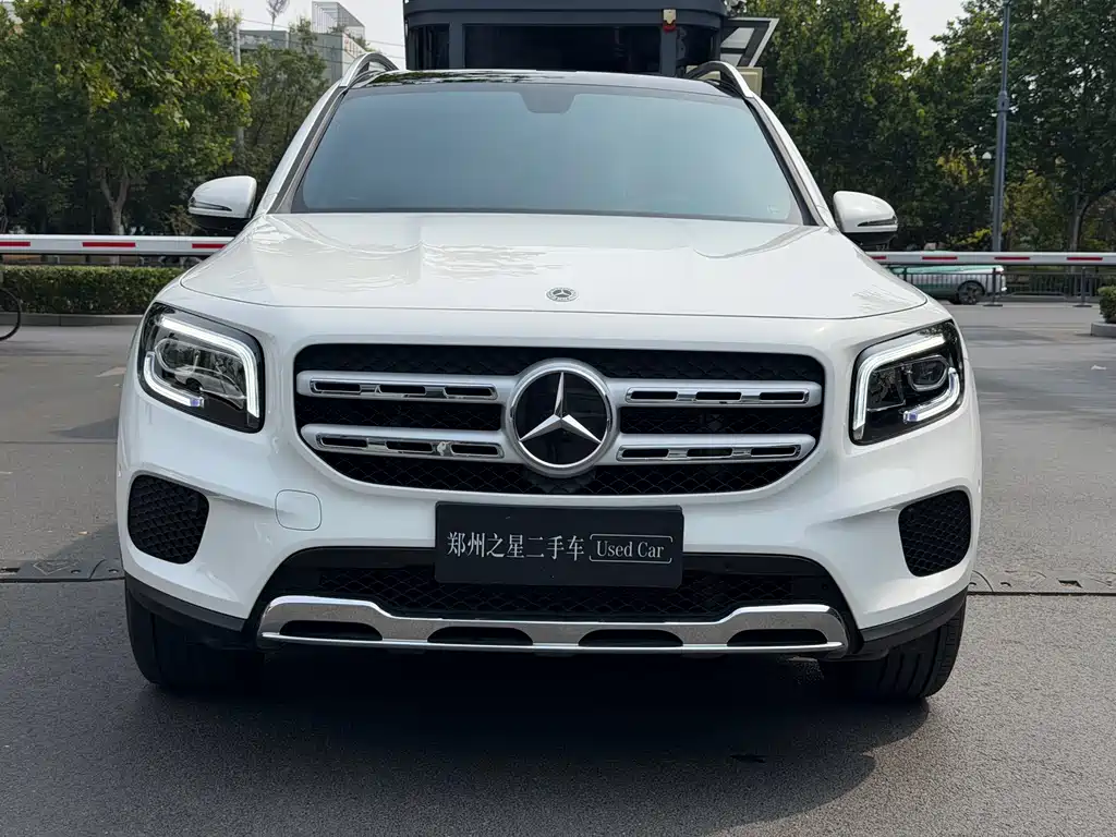 Mercedes-Benz GLB — фото 2