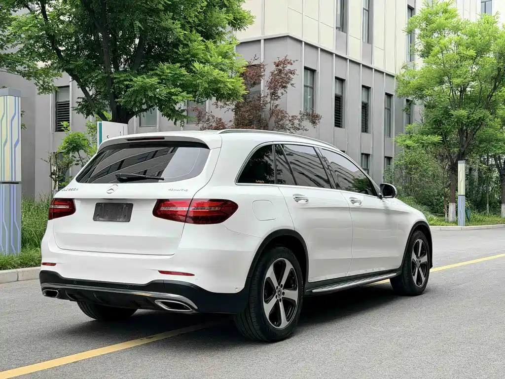 Mercedes-Benz GLC — фото 11