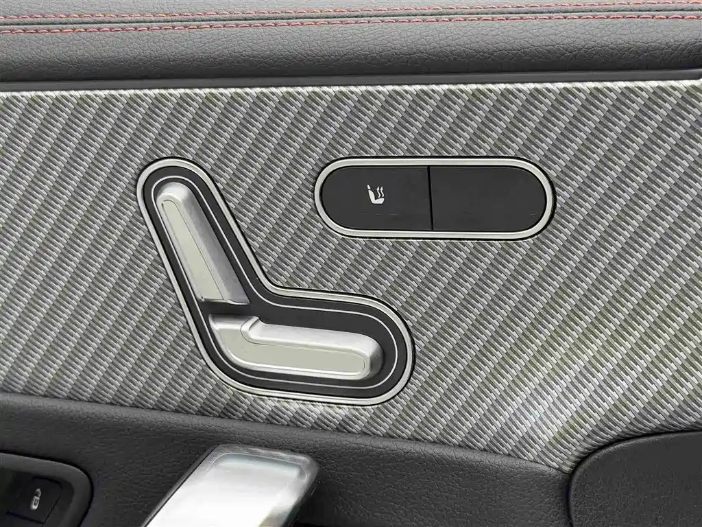 Mercedes-Benz A-Class — фото 15