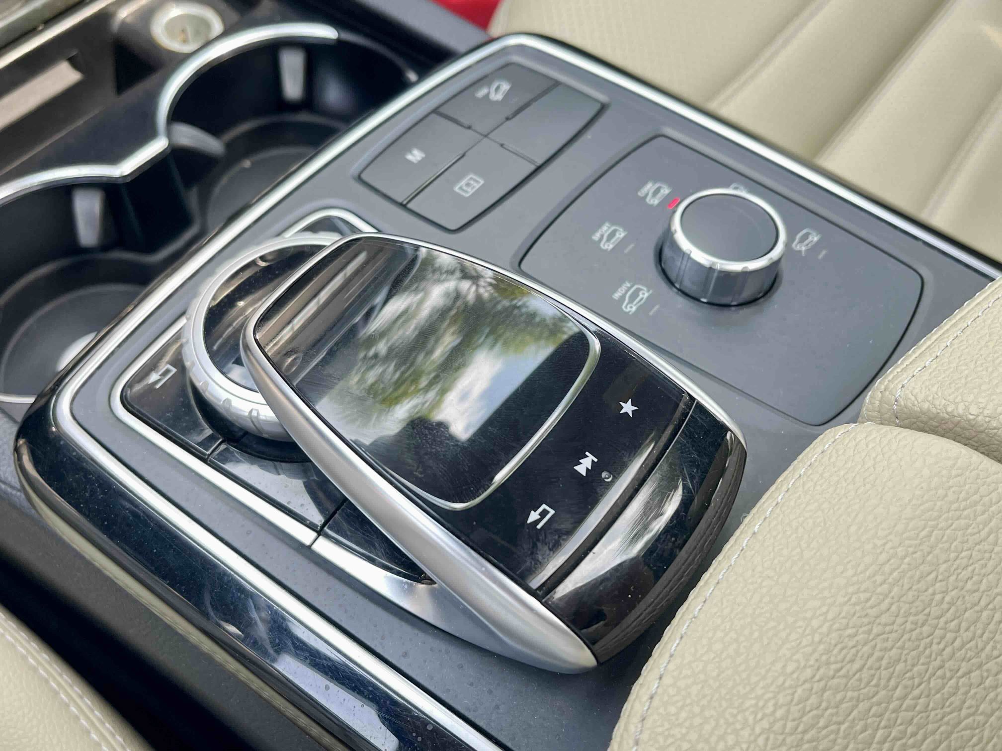 Mercedes-Benz GLE (Import) — фото 19
