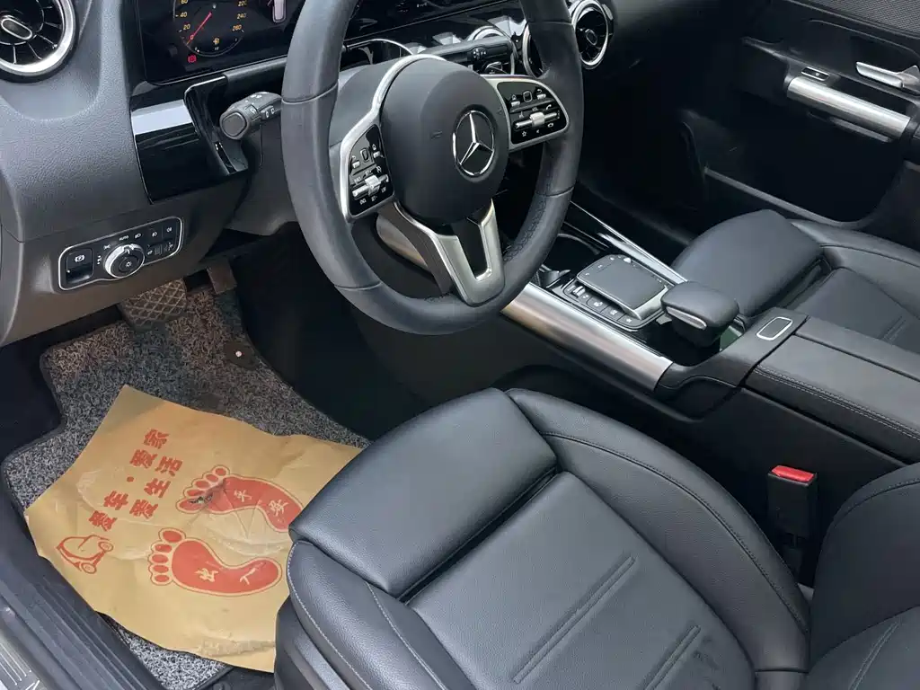 Mercedes-Benz GLA — фото 14