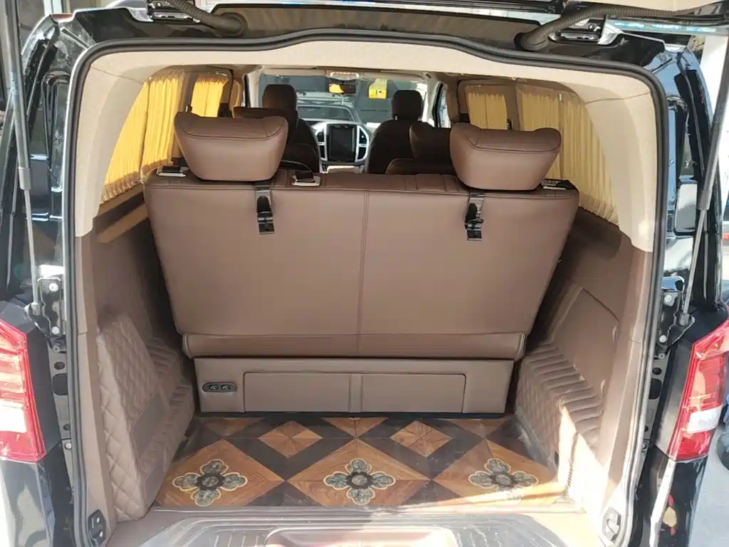Mercedes-Benz Vito — фото 19