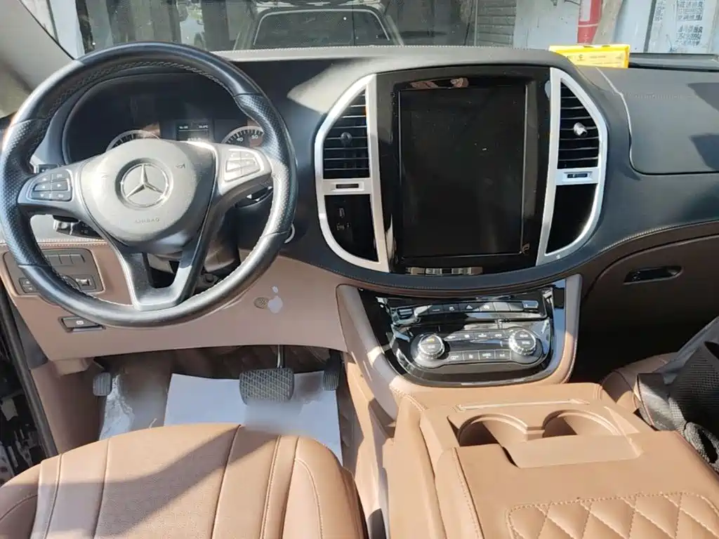 Mercedes-Benz Vito — фото 10