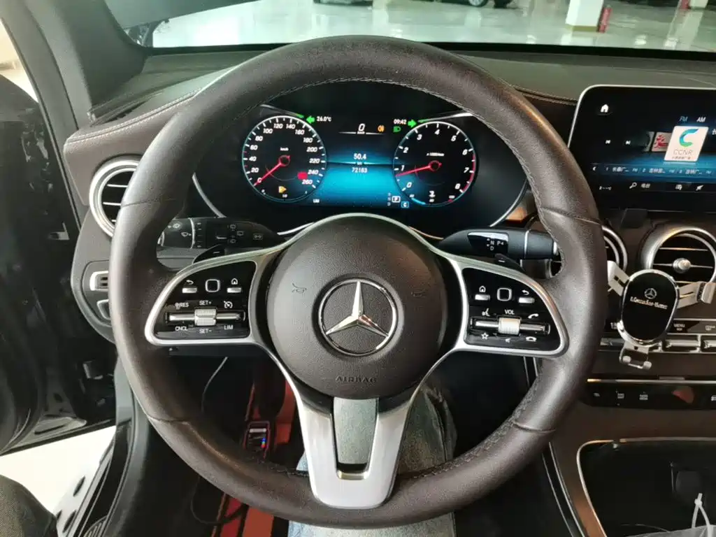 Mercedes-Benz GLC — фото 11