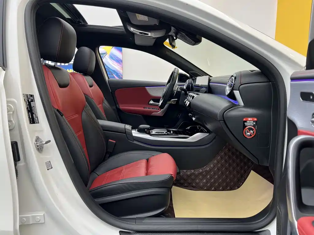 Mercedes-Benz A-Class AMG — фото 17