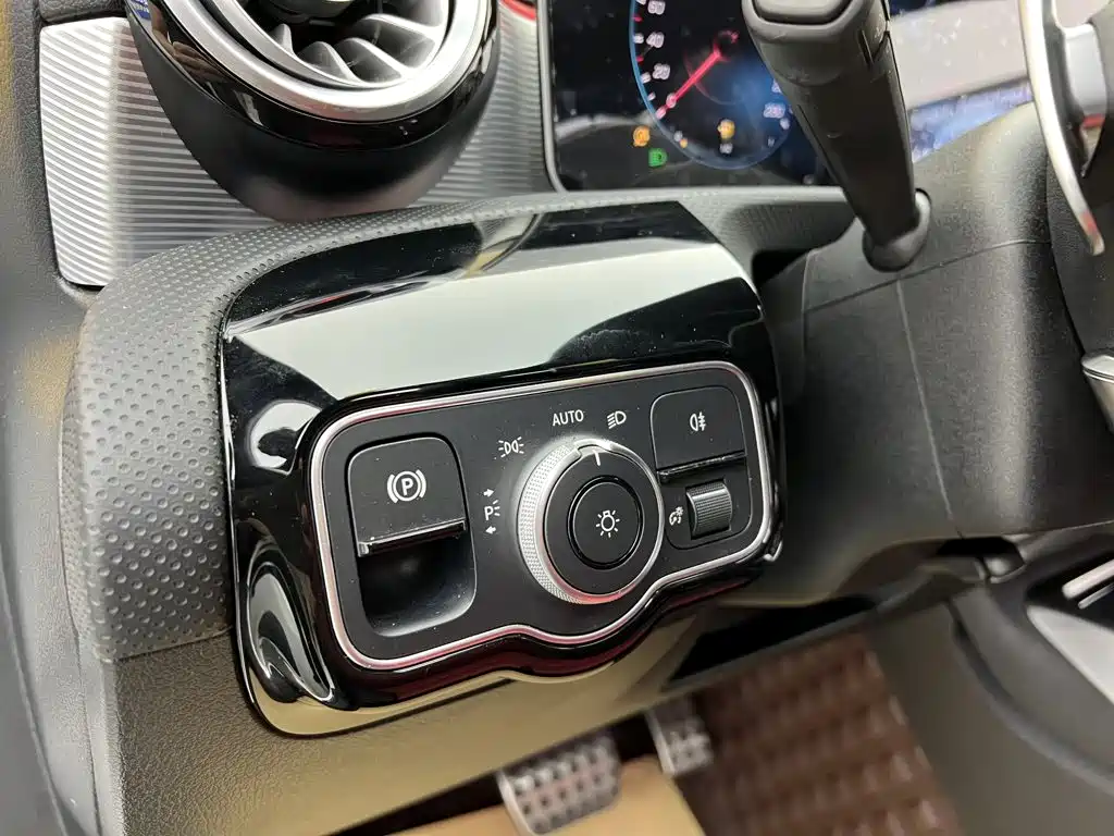 Mercedes-Benz A-Class AMG — фото 19