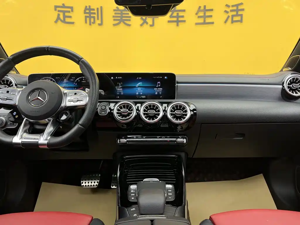 Mercedes-Benz A-Class AMG — фото 31
