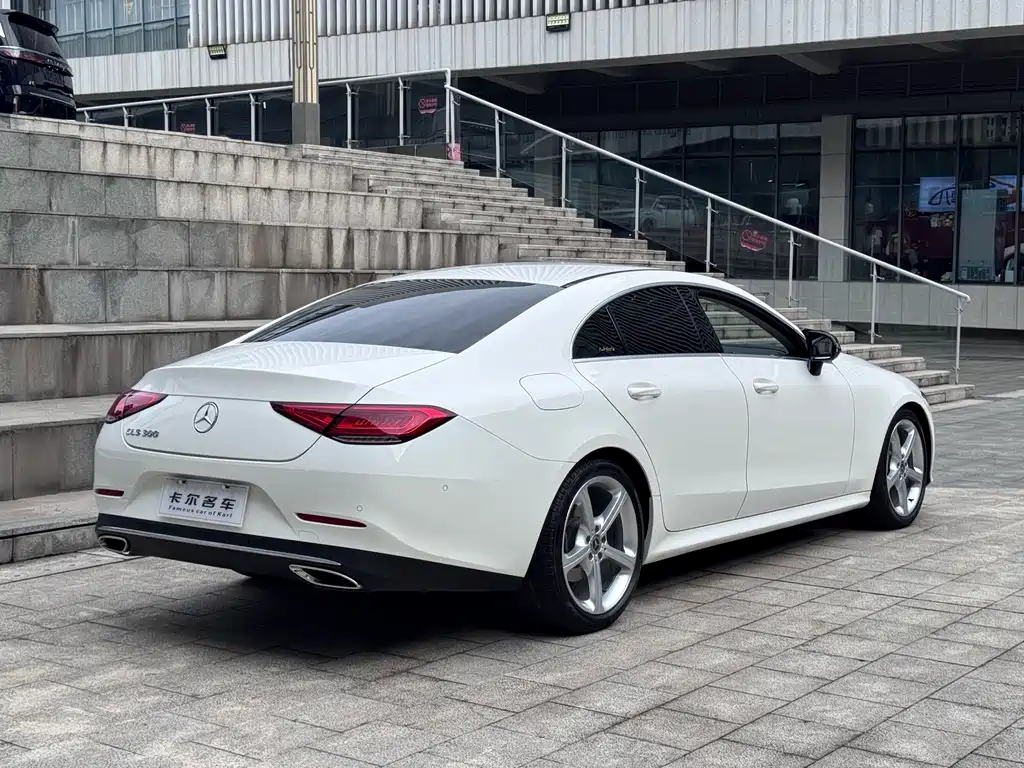 Mercedes-Benz CLS — фото 4