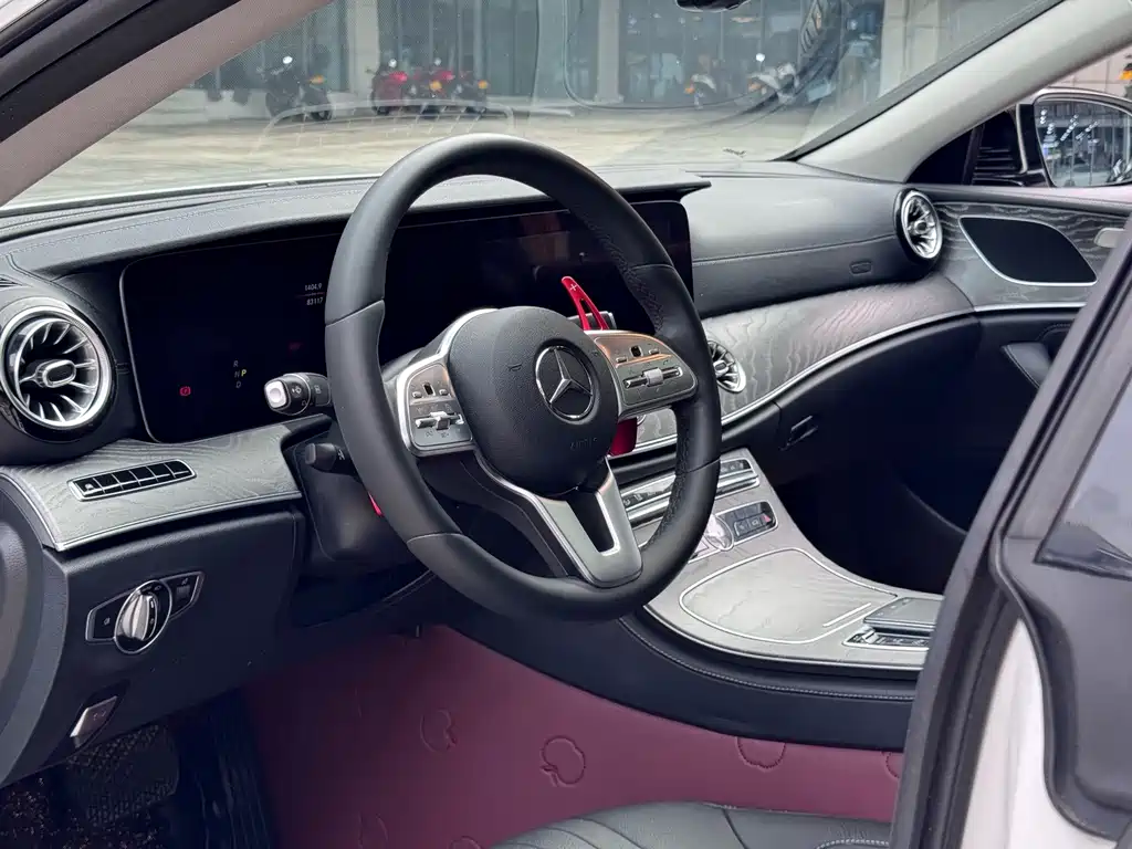 Mercedes-Benz CLS — фото 7
