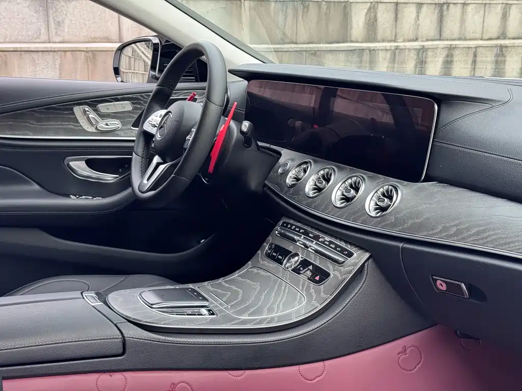 Mercedes-Benz CLS — фото 10