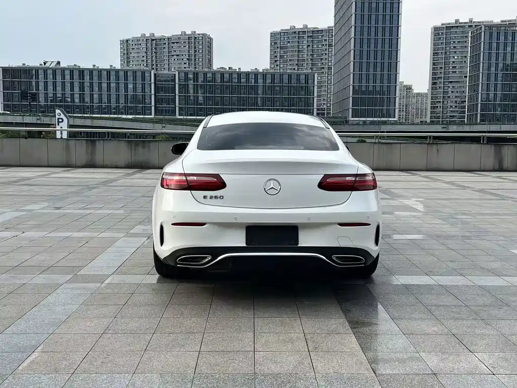 Mercedes-Benz E-Class (Import) — фото 5