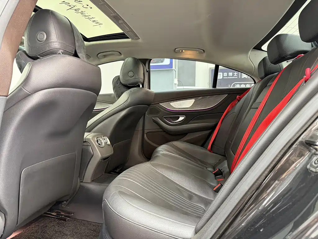 Mercedes-Benz CLS — фото 6