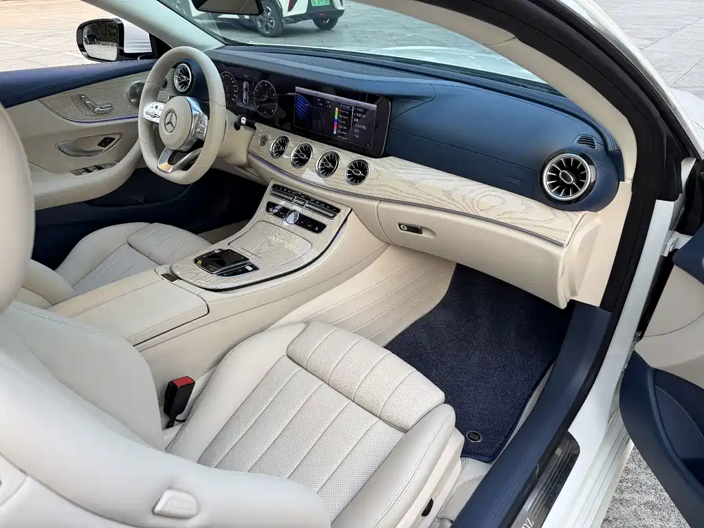 Mercedes-Benz E-Class (Import) — фото 11