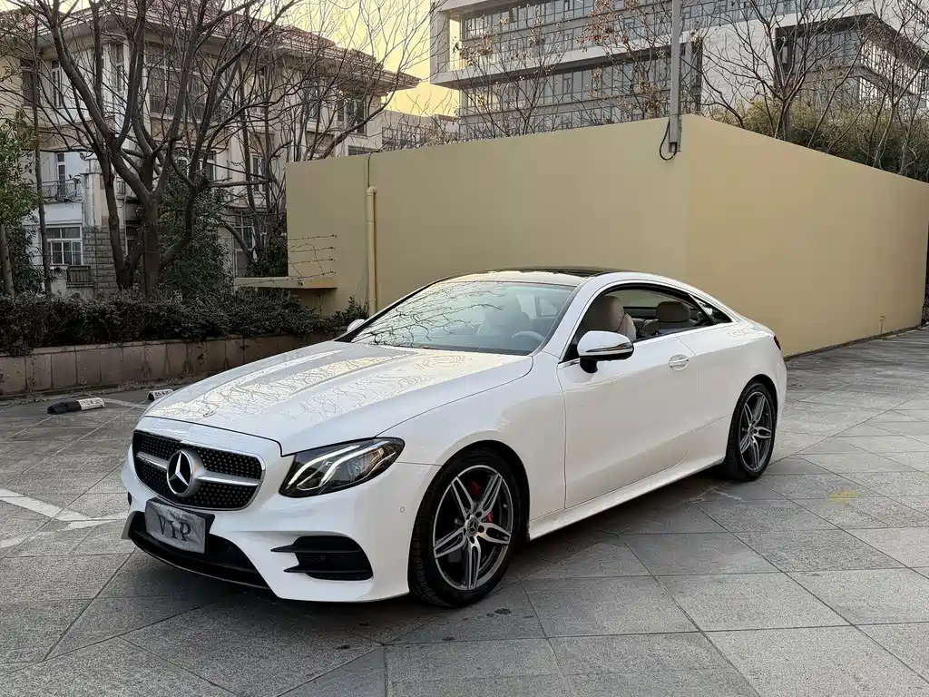 Mercedes-Benz E-Class (Import) — фото 32
