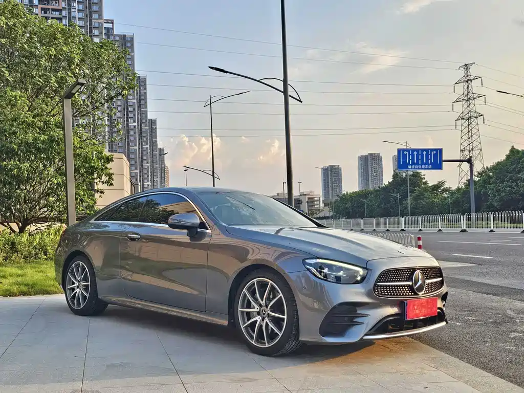 Mercedes-Benz E-Class (Import) — фото 3