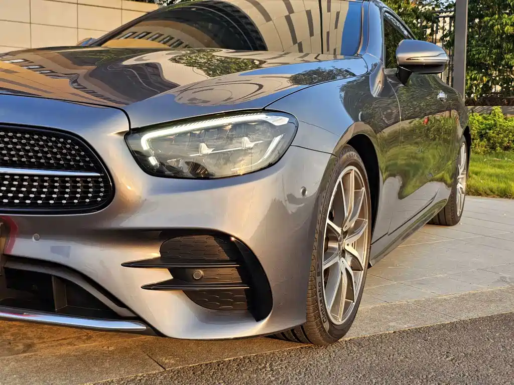 Mercedes-Benz E-Class (Import) — фото 4