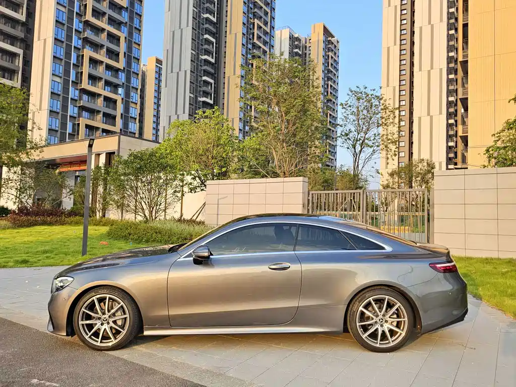 Mercedes-Benz E-Class (Import) — фото 5