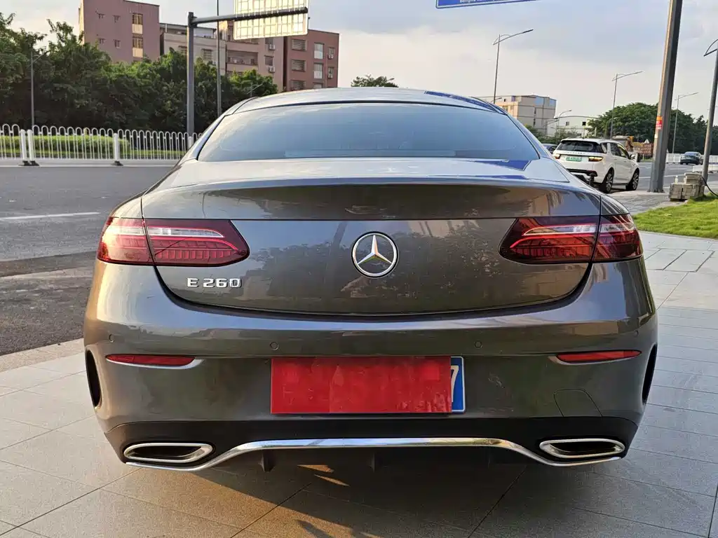 Mercedes-Benz E-Class (Import) — фото 7