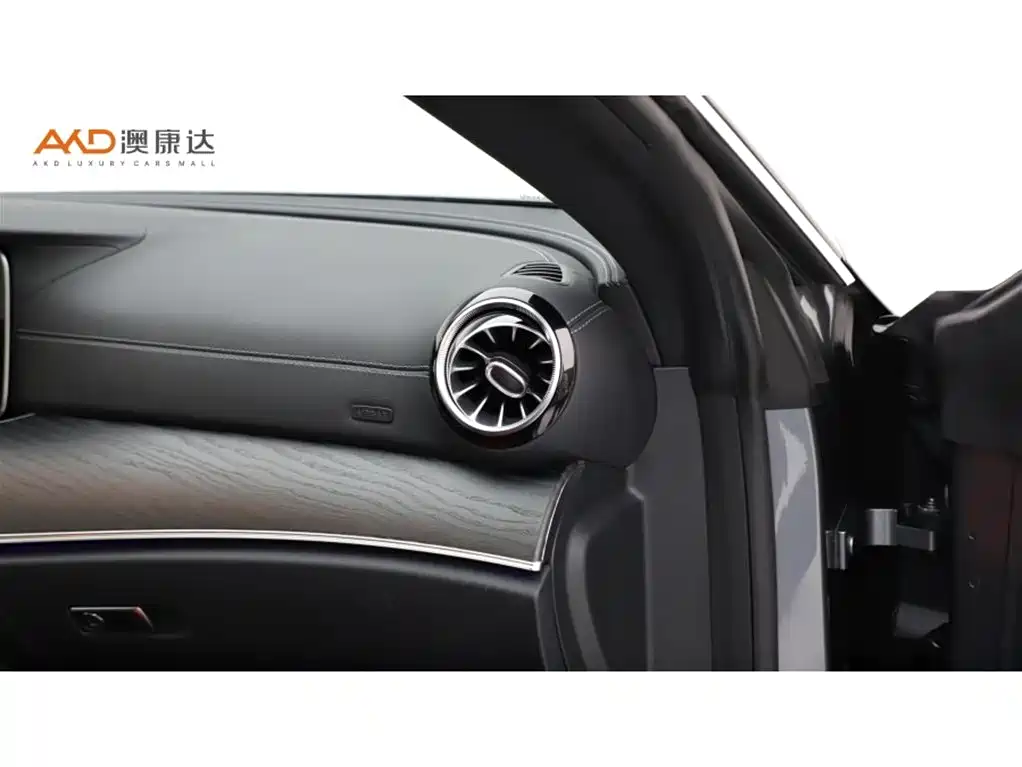 Mercedes-Benz E-Class (Import) — фото 9