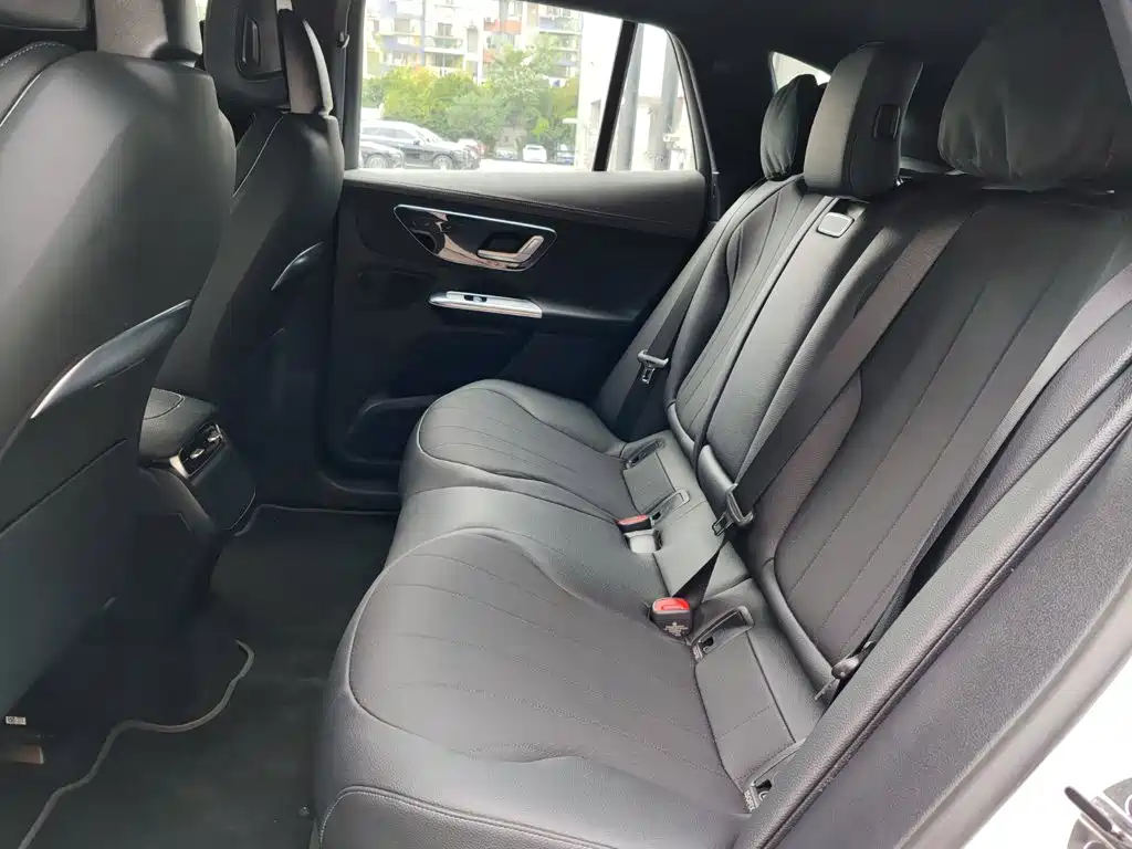 Mercedes-Benz EQE SUV — фото 14