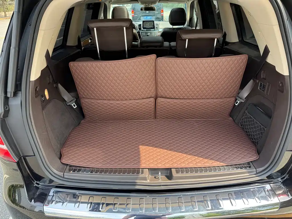 Mercedes-Benz GLS — фото 13