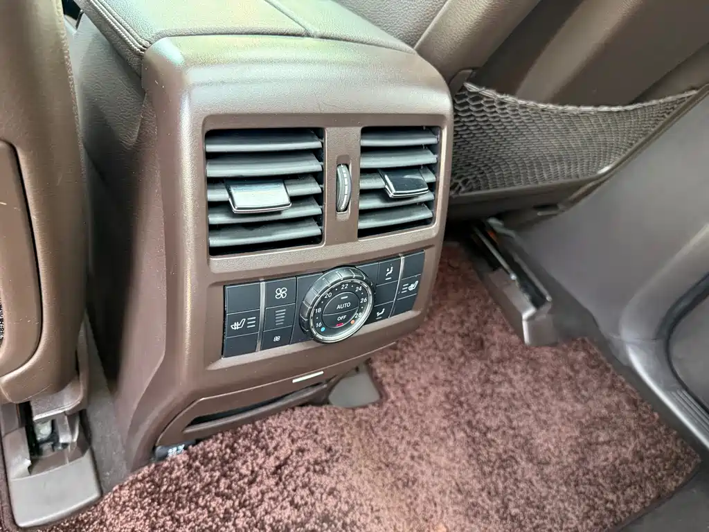 Mercedes-Benz GLS — фото 19