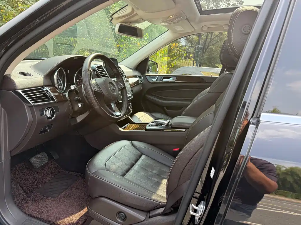 Mercedes-Benz GLS — фото 21