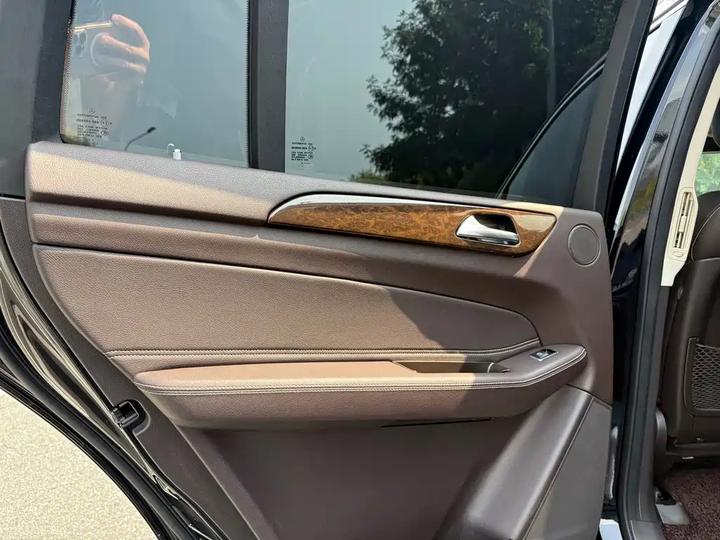Mercedes-Benz GLS — фото 22