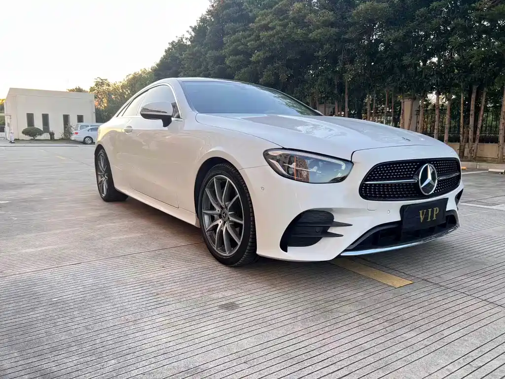 Mercedes-Benz E-Class (Import) — фото 3