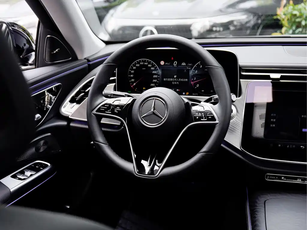 Mercedes-Benz E-Class (Import) — фото 18
