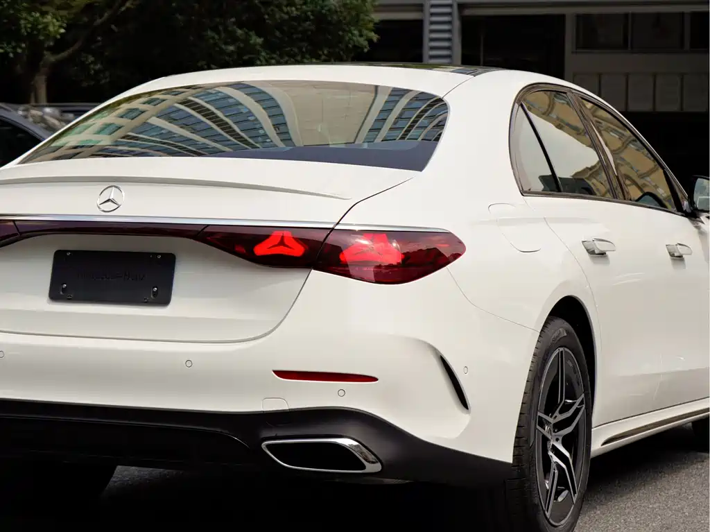 Mercedes-Benz E-Class (Import) — фото 6