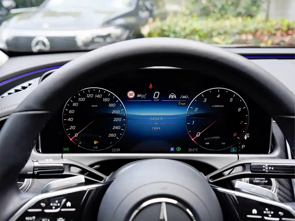 Mercedes-Benz E-Class (Import) — фото 9