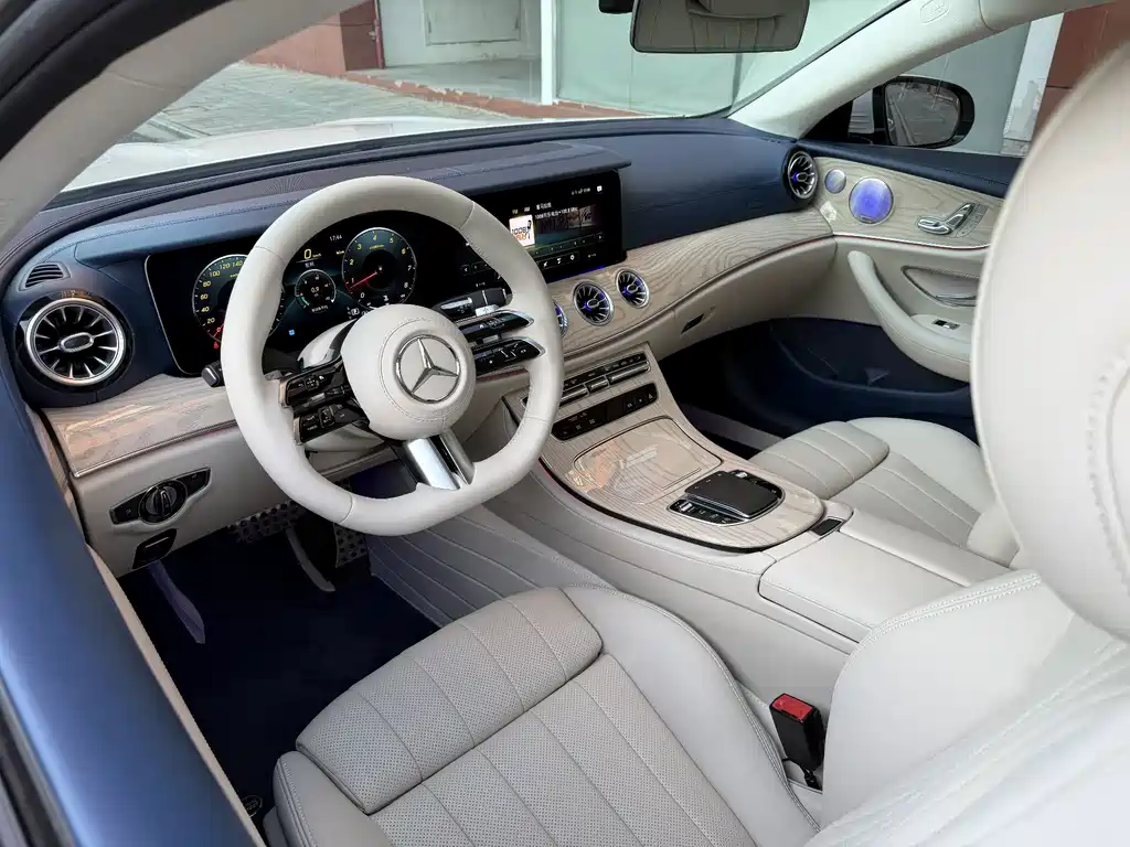 Mercedes-Benz E-Class (Import) — фото 17