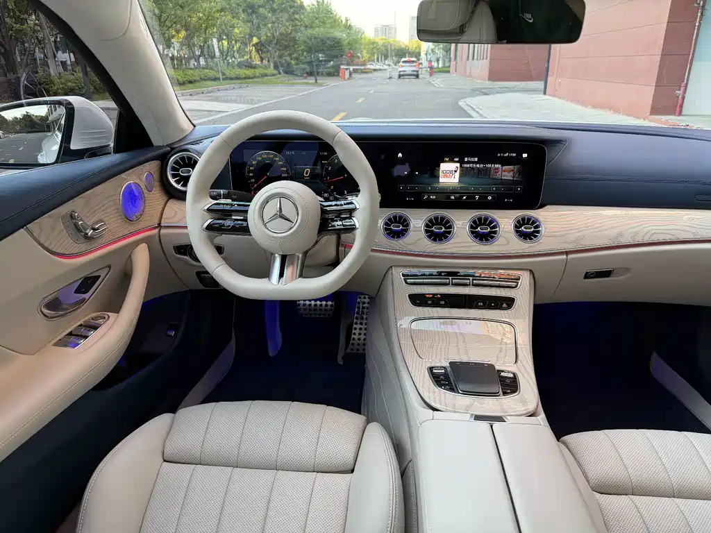 Mercedes-Benz E-Class (Import) — фото 7