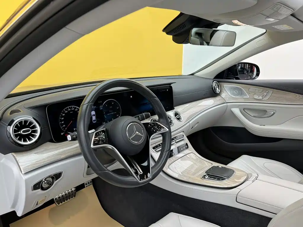Mercedes-Benz CLS — фото 14