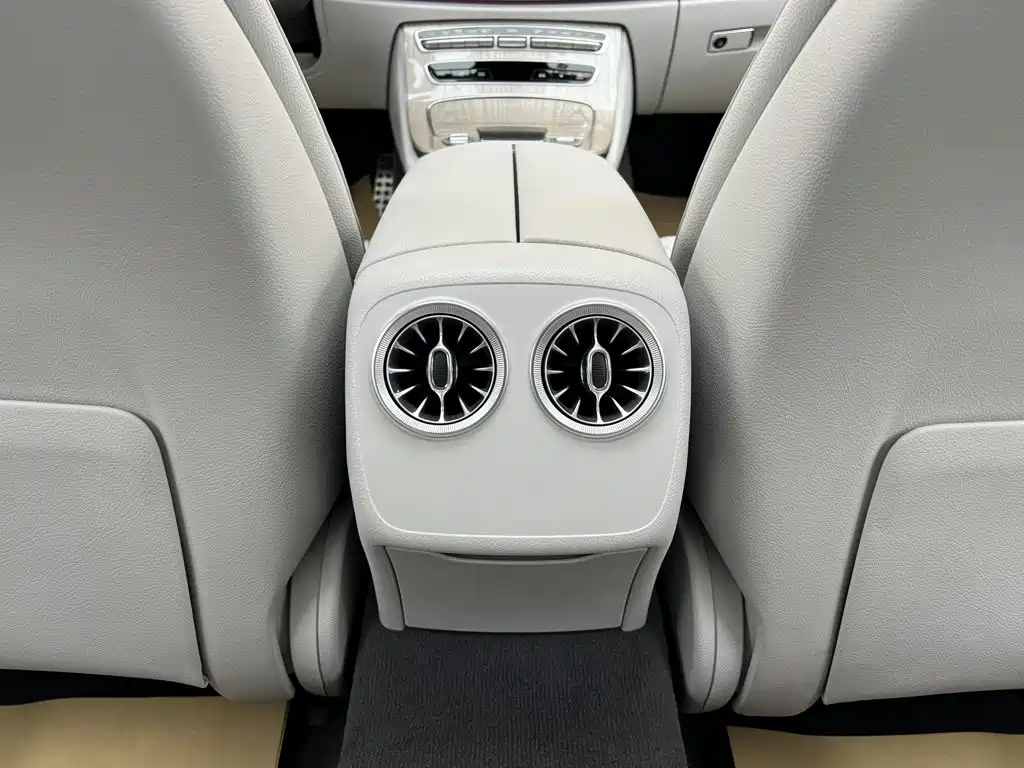 Mercedes-Benz CLS — фото 10