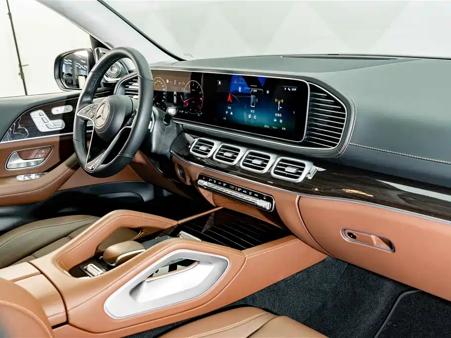 Mercedes-Benz GLE (Import) — фото 19
