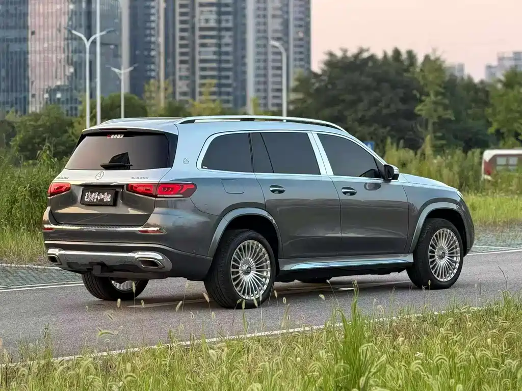 Mercedes-Benz GLS — фото 9